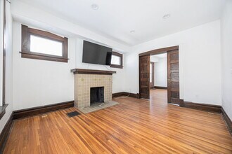 732 Bedford Ave in Columbus, OH - Building Photo - Building Photo