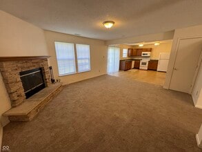 2274 Bridlewood Dr in Franklin, IN - Building Photo - Building Photo