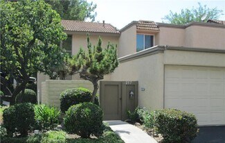 257 Vista Del Monte in Anaheim, CA - Building Photo