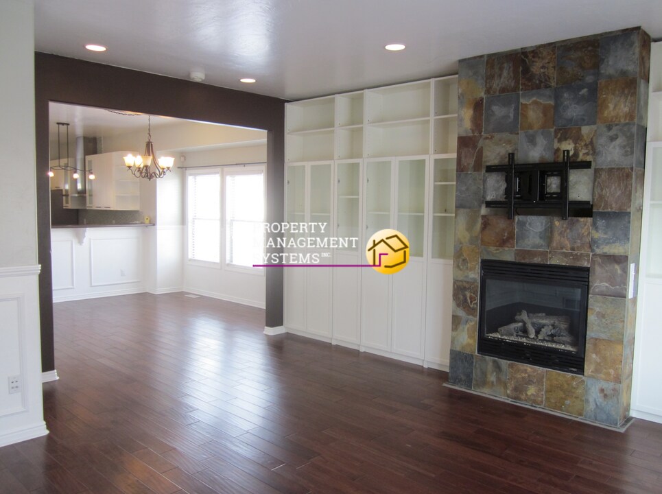 10936 Sunup Way in South Jordan, UT - Building Photo