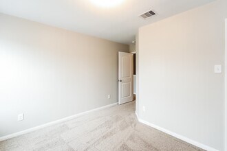 24099 Wilde Dr in Magnolia, TX - Building Photo - Building Photo