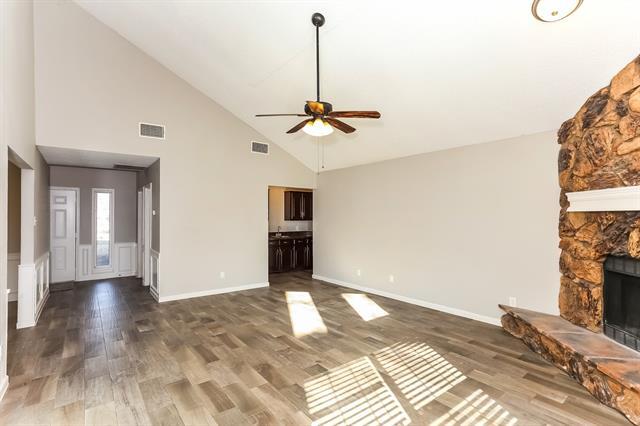 330 Cedar Creek Dr in Duncanville, TX - Building Photo - Building Photo