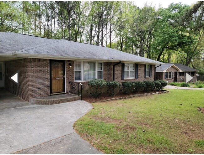 2965 Bobolink Dr in Rex, GA - Building Photo - Building Photo