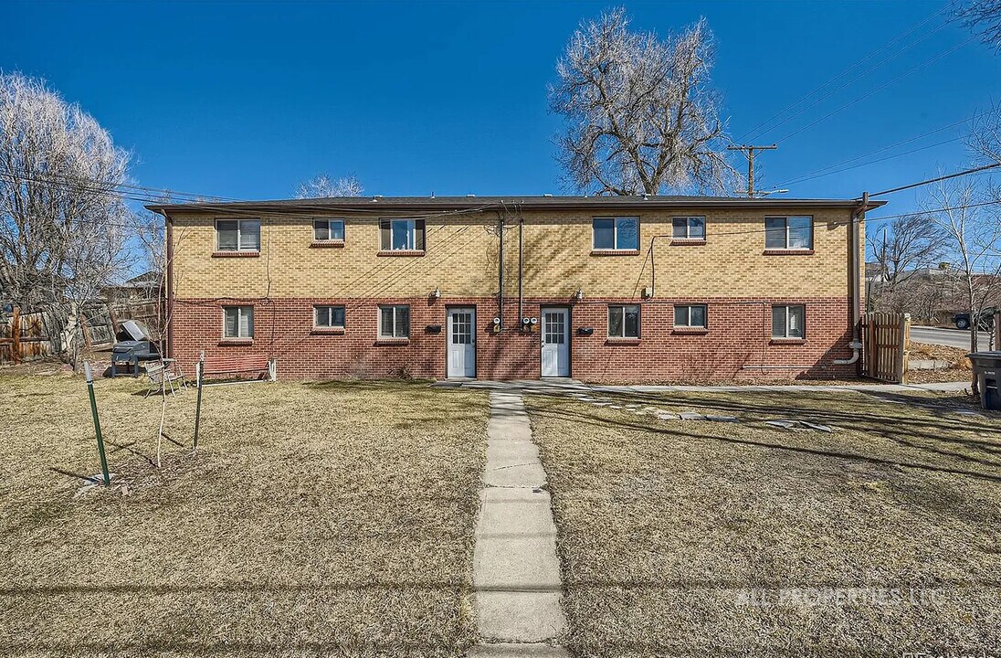 1005 Newton St, Unit 1001.5 in Denver, CO - Foto de edificio