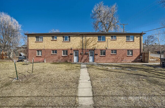 1005 Newton St, Unit 1001.5