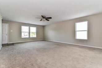 688 Harvest Meadow Way in New Whiteland, IN - Building Photo - Building Photo