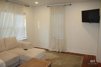 852 Prospect Ave in Fairhope, AL - Building Photo - Building Photo