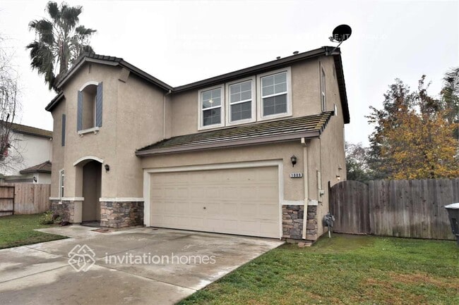 1009 Foxfire Dr in Manteca, CA - Building Photo - Building Photo