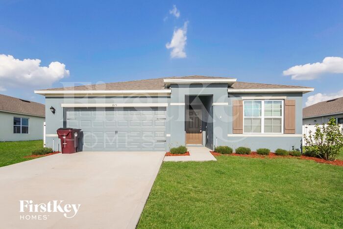 1673 Bay Breeze Dr in St. Cloud, FL - Building Photo