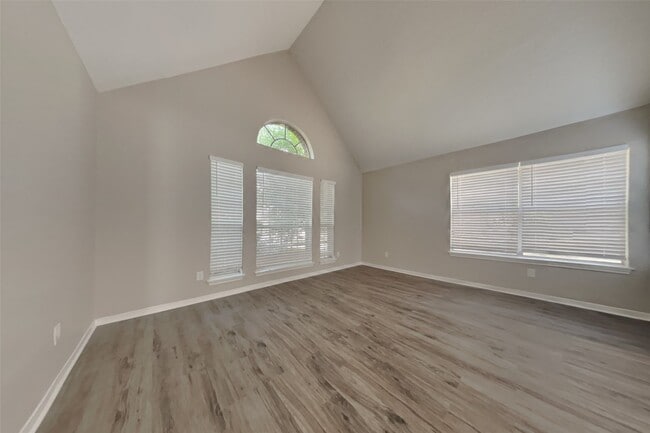 3019 Highland Laurels Dr