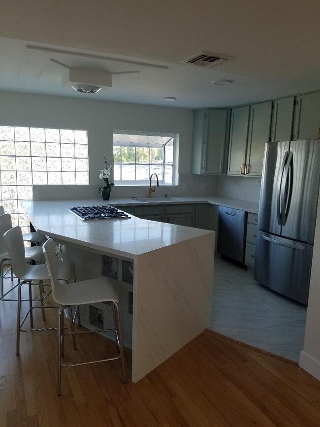 property at 716 Flower Ave
