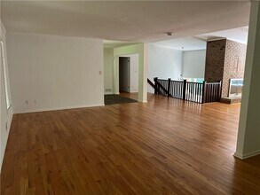 4968 Twin Branches Way in Dunwoody, GA - Building Photo - Building Photo