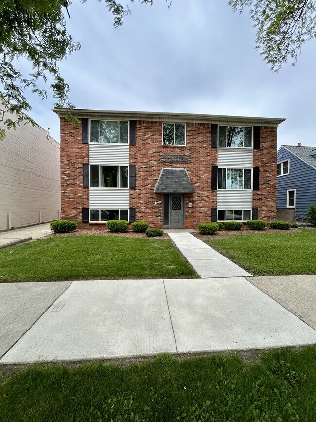 1778 Oak Apartments
