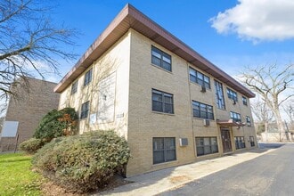 1528 W. 99th St. Chicago IL in Chicago, IL - Building Photo - Interior Photo