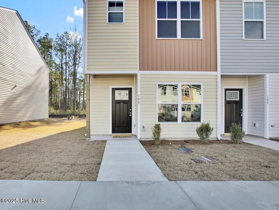 155 Buckhorn Ave in Holly Ridge, NC - Building Photo