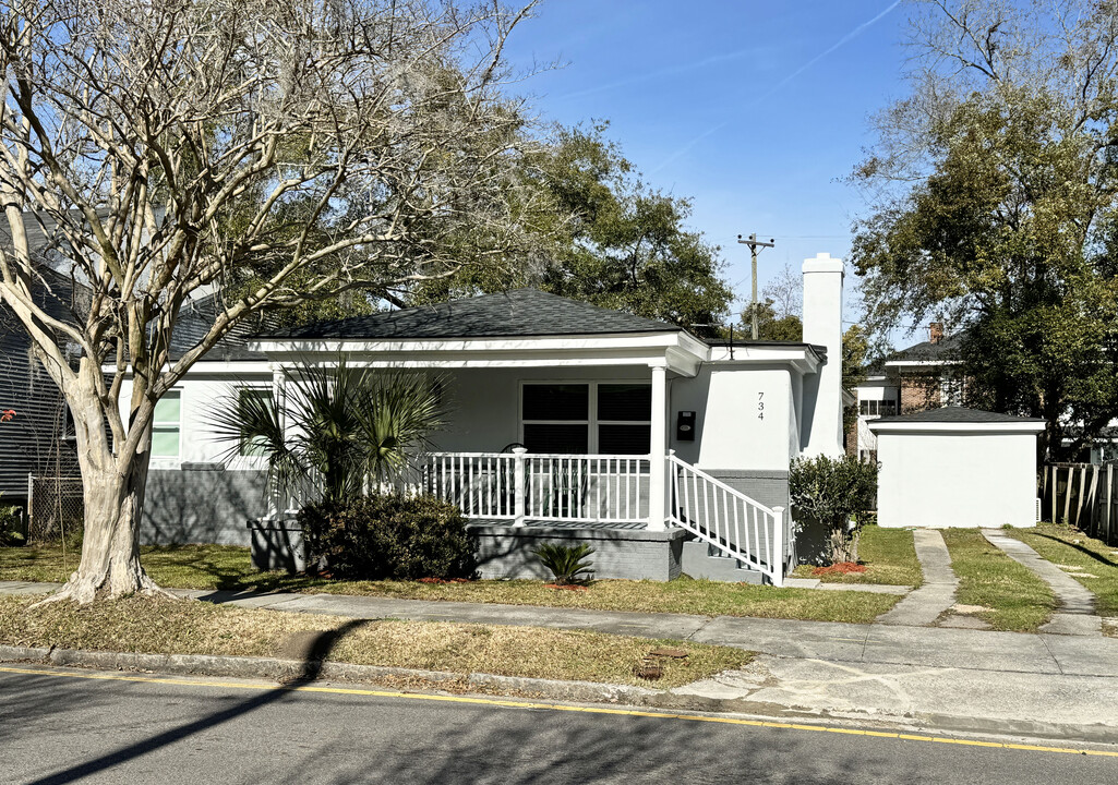 734 E Anderson St in Savannah, GA - Foto de edificio