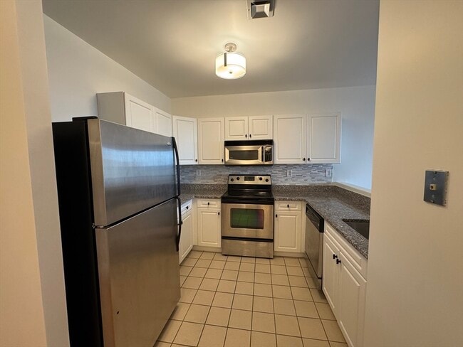 property at 1 Cityview Ln