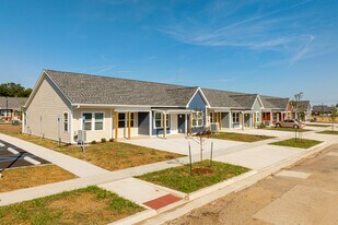 River Valley Apartments in Terre Haute, IN - Building Photo