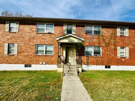 4700 Walnut Grove Ave in Louisville, KY - Building Photo