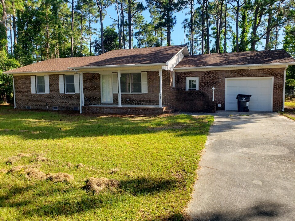 529 Palmer Dr in Southport, NC - Foto de edificio