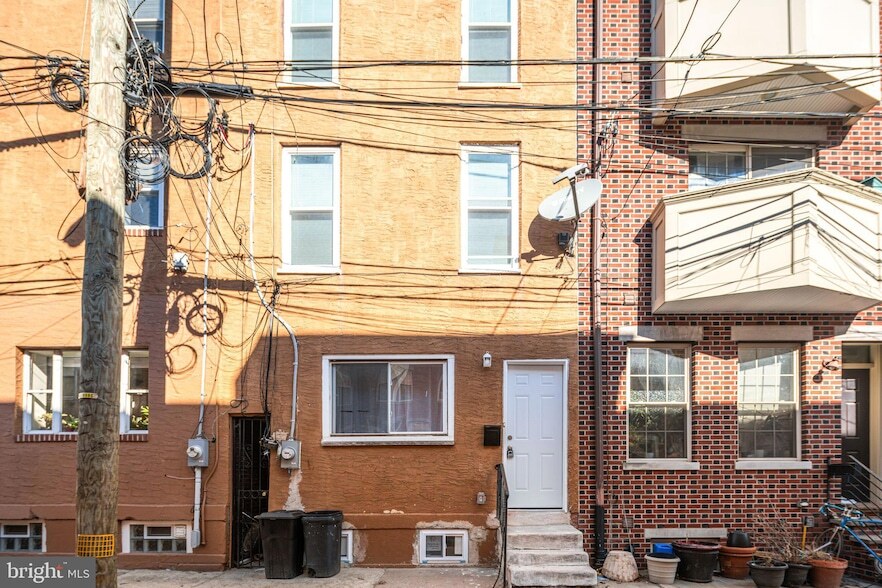 1219 Montrose St, Unit AUCMYW in Philadelphia, PA - Building Photo