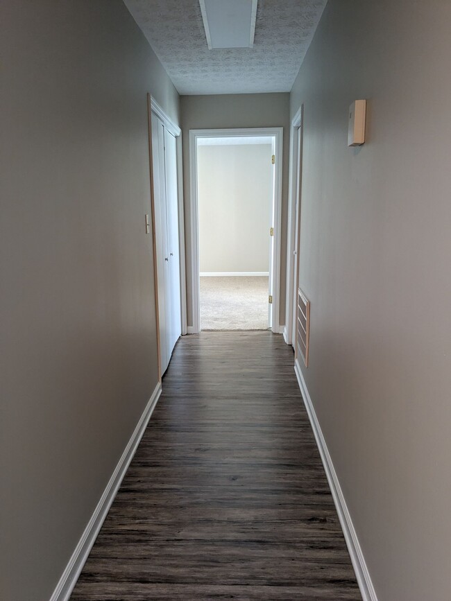 135 Meredith Cir in Gray, TN - Building Photo - Building Photo