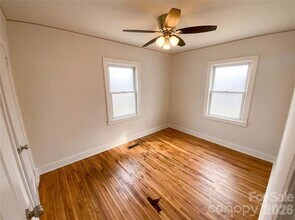 2308 Grimes St in Charlotte, NC - Building Photo - Building Photo