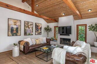 27 Latimer Rd in Santa Monica, CA - Building Photo - Building Photo