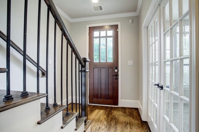 1046 W 23rd St in Houston, TX - Foto de edificio - Building Photo