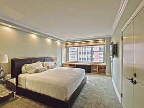 201 E 62nd St in New York, NY - Building Photo - Building Photo