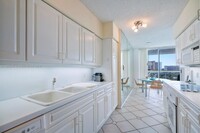 16400 Collins Ave, Unit 544 in Sunny Isles Beach, FL - Building Photo - Building Photo