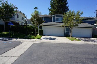 1710 Maxwell Ln in Corona, CA - Building Photo - Building Photo