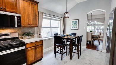 725 Crane Canyon Pl in Round Rock, TX - Building Photo - Building Photo