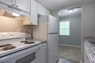 Evergreen Terrace in Knoxville, TN - Foto de edificio - Interior Photo