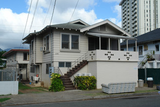 2240 Date St in Honolulu, HI - Building Photo - Building Photo