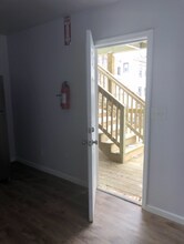 40 Bement Ave, Unit 1A in Poughkeepsie, NY - Foto de edificio - Building Photo