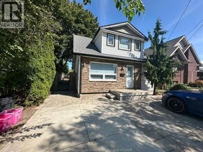 2246 Marentette Ave in Windsor, ON - Building Photo - Building Photo