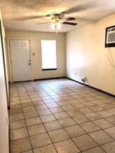2351 Elm Park Dr in Baton Rouge, LA - Building Photo - Building Photo