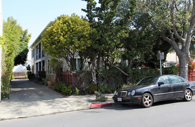 1140 Paloma Ave in Burlingame, CA - Foto de edificio - Building Photo