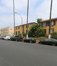 Lowell Terrace Apartments in Los Angeles, CA - Building Photo - Building Photo