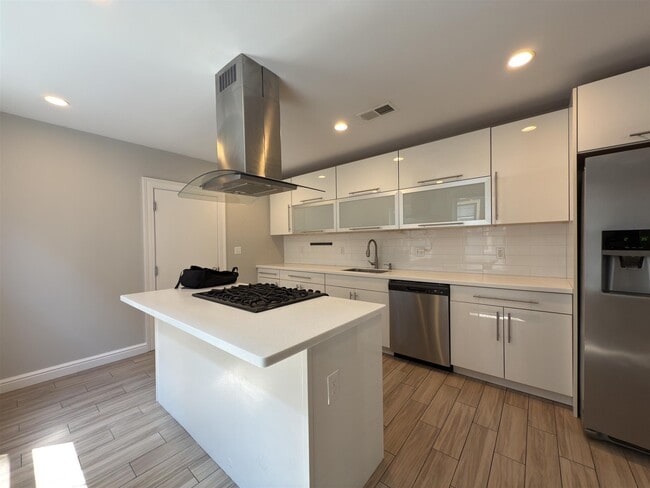 20 Marie Ave, Unit 3