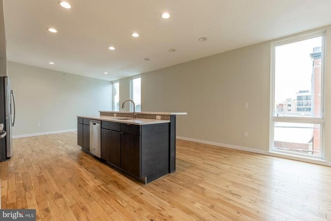 1317 Frankford Ave in Philadelphia, PA - Building Photo - Building Photo