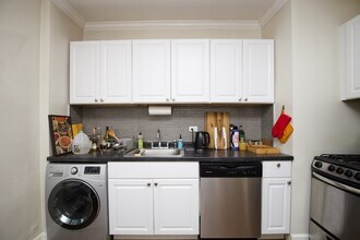 2151 N Fremont St, Unit S4 in Chicago, IL - Building Photo - Building Photo