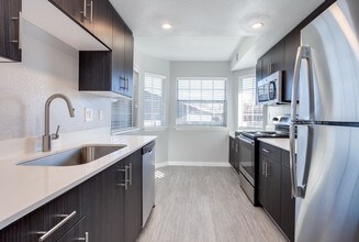 The Lennox in Highlands Ranch, CO - Foto de edificio - Building Photo