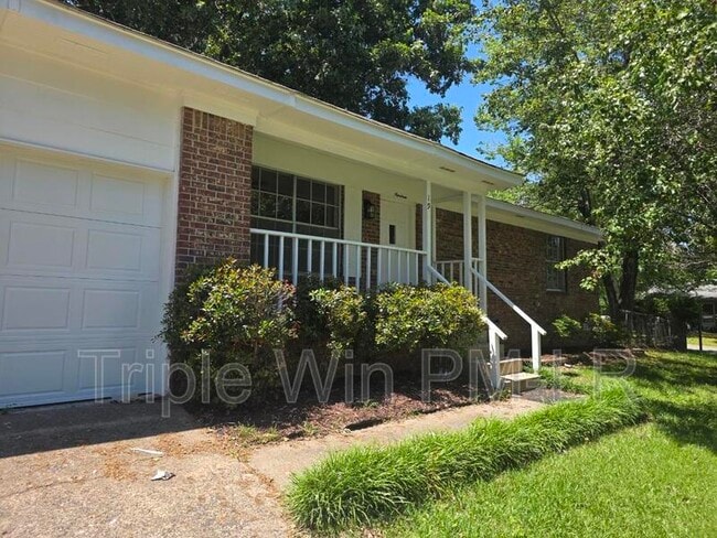 19 Creekdale Dr in Sherwood, AR - Building Photo - Building Photo
