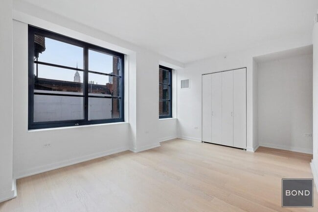 property at 515 W 38th St