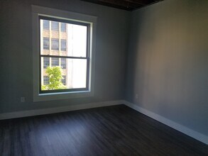 101 S Stevens St, Unit Apartment 301 in Spokane, WA - Foto de edificio - Building Photo