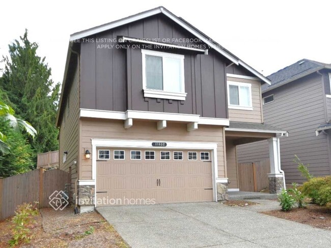 property at 11832 14th Pl SE