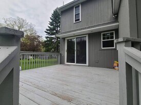 5 Beaver Brook Rd, Unit Lower in Yulan, NY - Building Photo