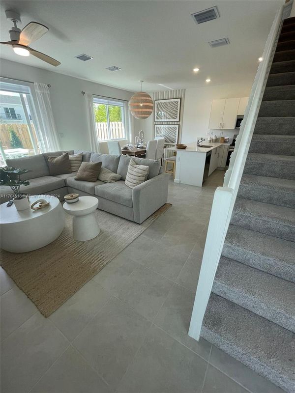 733 SE 13th St Cir in Homestead, FL - Building Photo - Building Photo